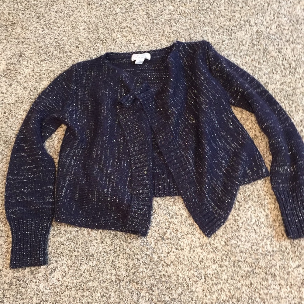 Girls long sleeve sweater.